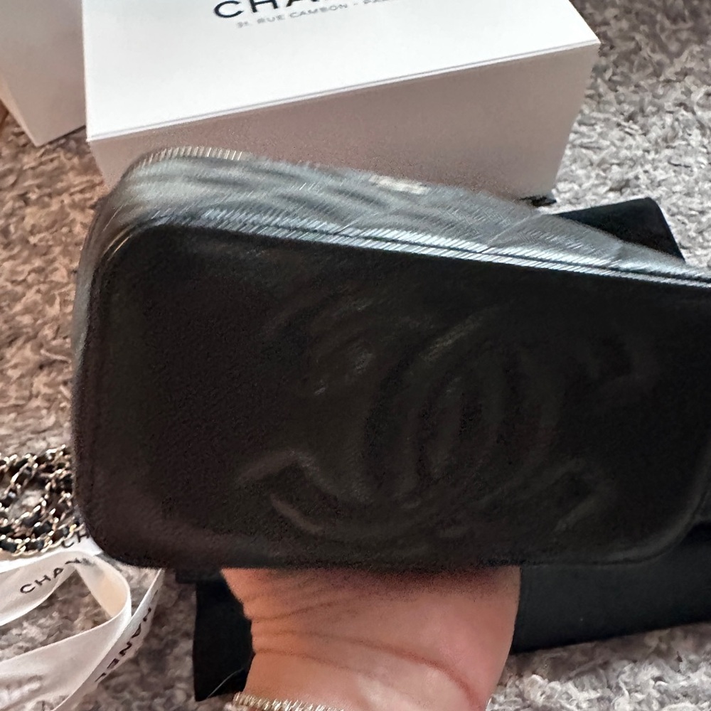 CHANEL Black Quilted Caviar Leather Vanity Crossbody with Light Gold Hardware - Picture 14 of 15